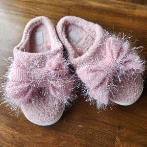 Mia Pink Fuzzy Slippers with Bow 9